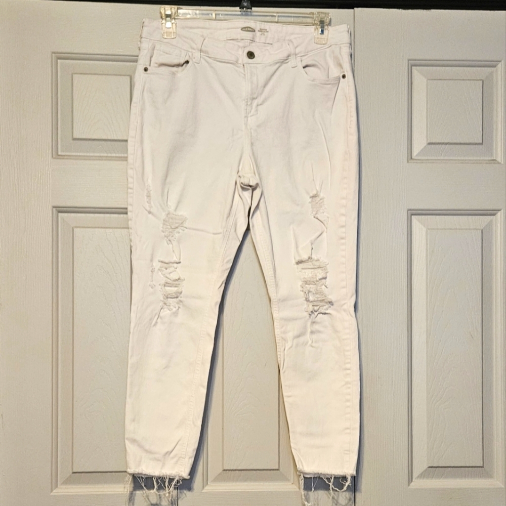 Old Navy White Distressed Skinny Jeans